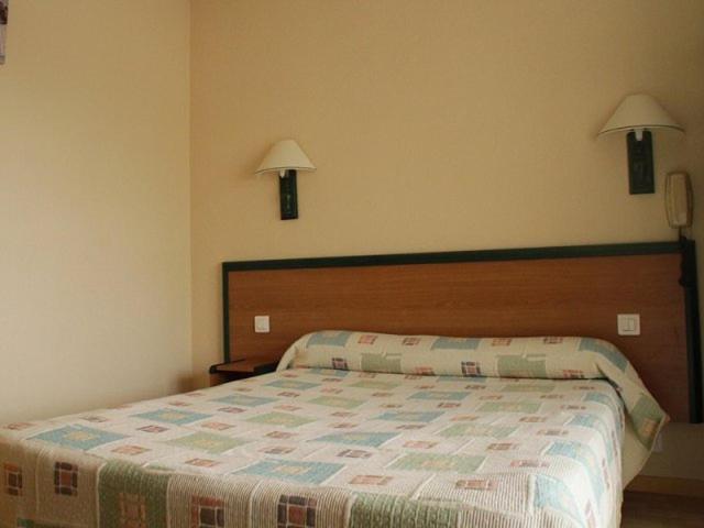 Hotel Peret Denguin Номер фото
