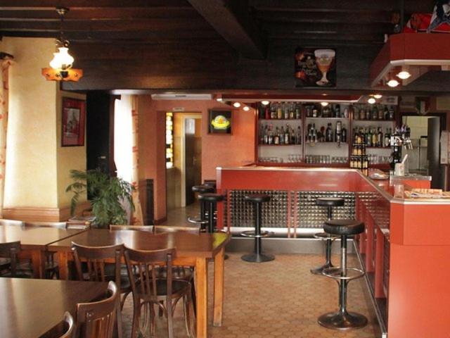 Hotel Peret Denguin Экстерьер фото